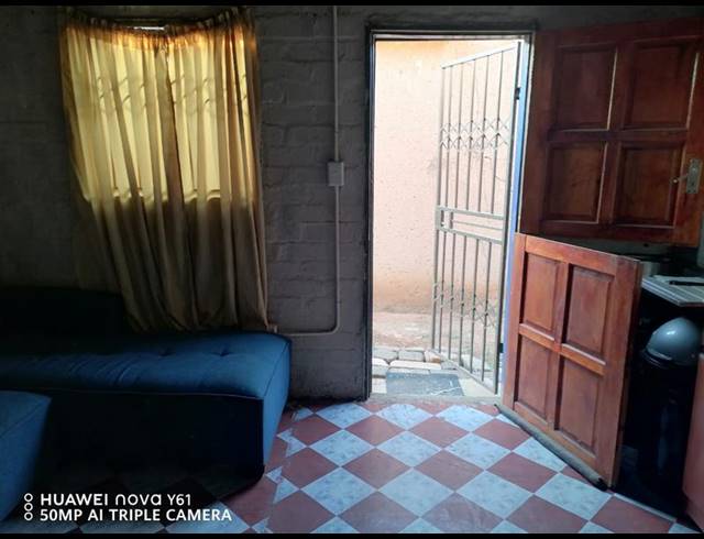 2 BEDROOM HOUSE FOR SALE IN SOSHANGUVE XX